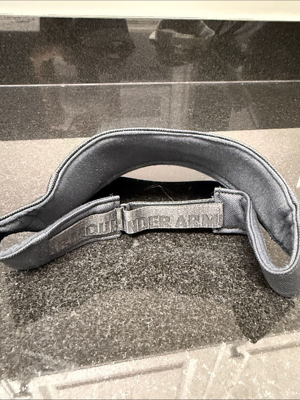 🧢Under Armour Black Embroidered Visor - Picture 3 of 4